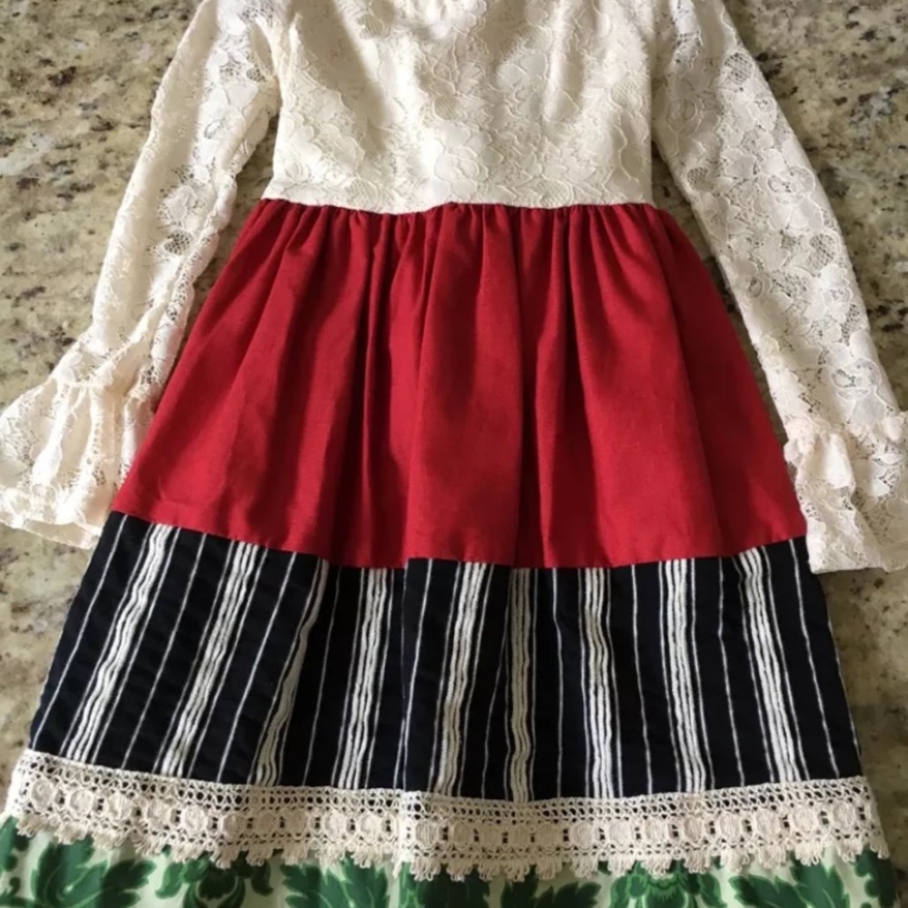 Persnickety holiday dress HOLLY BERRY